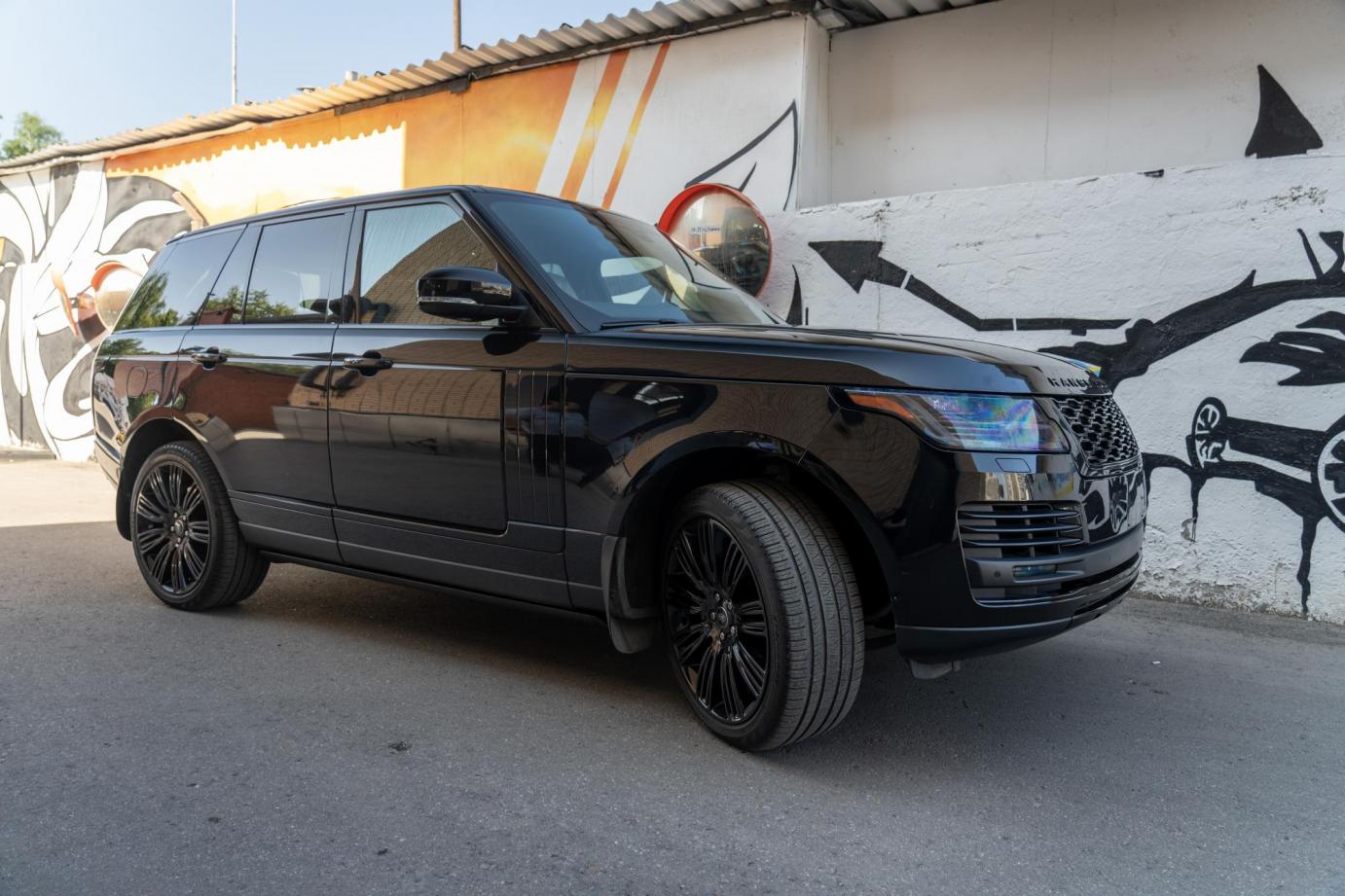 Выдвижные электропороги ATS на Range Rover Vogue (2017-2022) | Компания ATS-Tuning