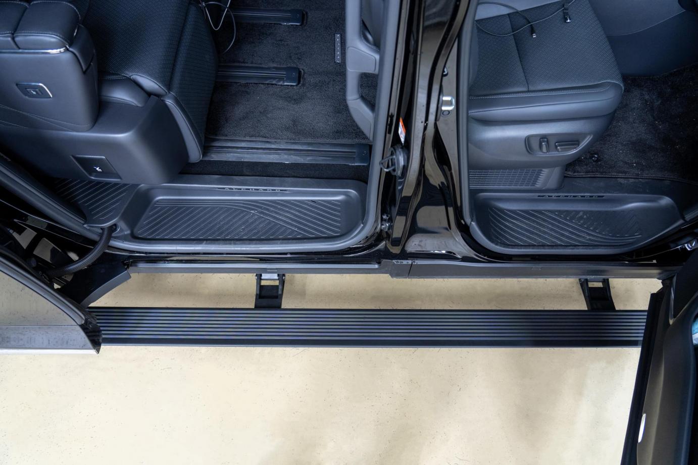 Пороги электрические ATS Toyota Alphard IV (2023-2025) | Компания ATS-Tuning