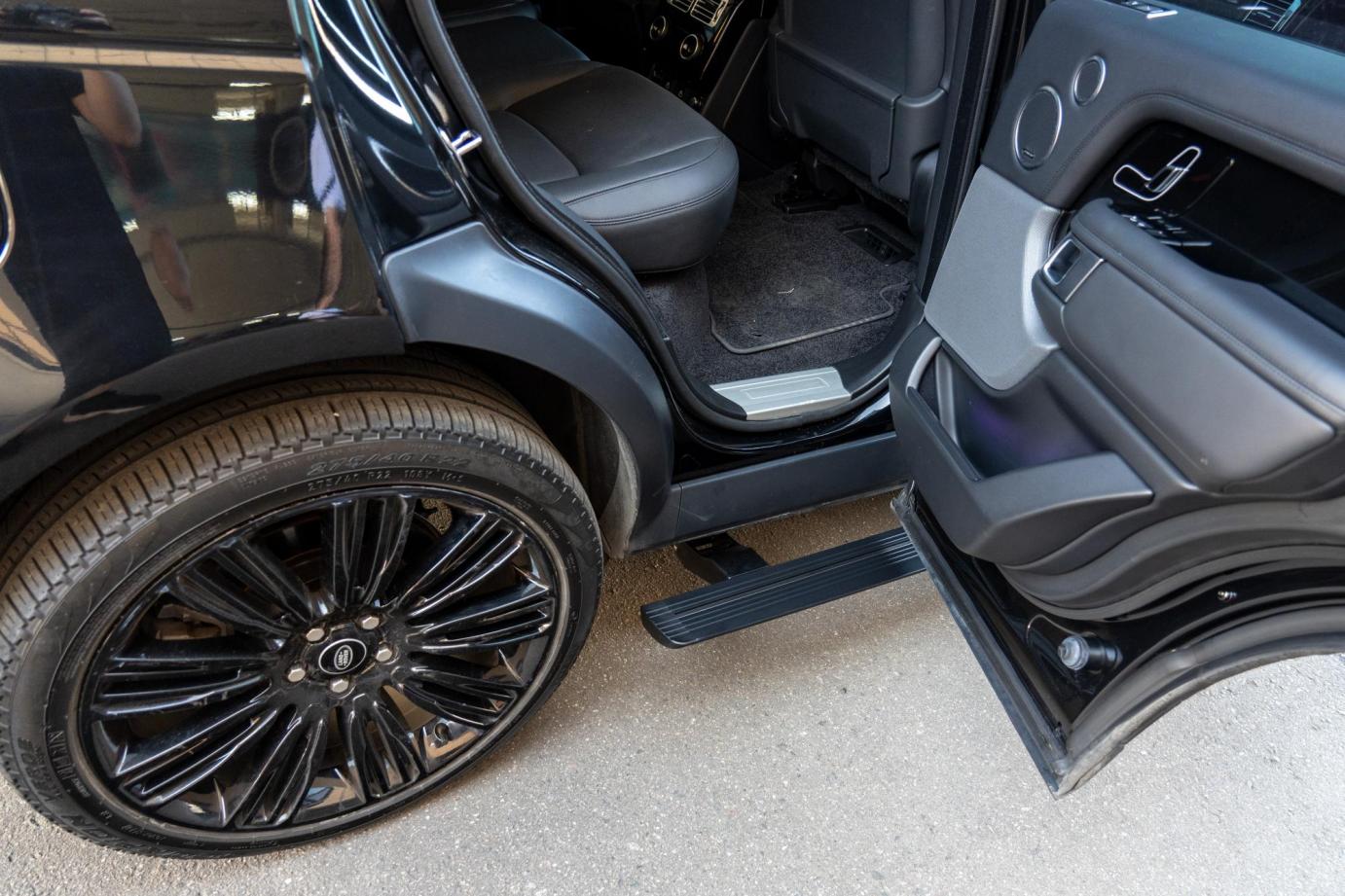Выдвижные электропороги ATS на Range Rover Vogue (2017-2022) | Компания ATS-Tuning