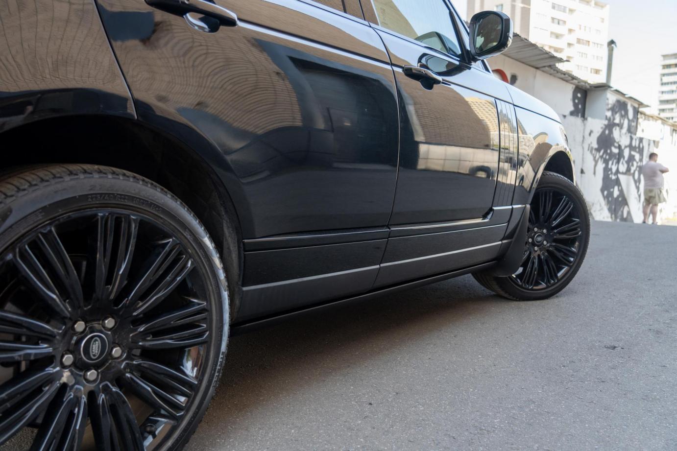 Выдвижные электропороги ATS на Range Rover Vogue (2017-2022) | Компания ATS-Tuning