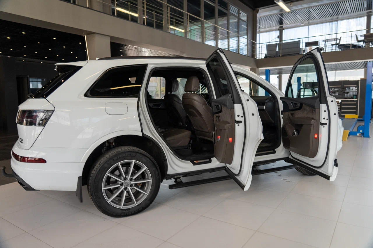 Пороги электрические ATS Audi Q7 4M (2015-2026) | Компания ATS-Tuning